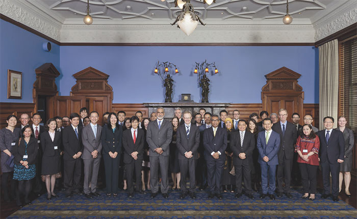 Deputy Governor Philip Lowe (centre, front) with participants at the 50th EMEAP Deputies' Meeting, Sydney, April 2016