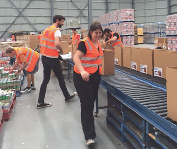 Reserve Bank staff volunteering at FoodBank, December 2015